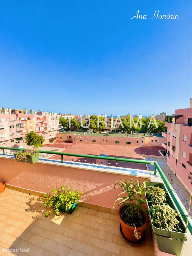 T2 Penthose Rodeada Terraços, Mjuita Luz e Vista de Mar - REMODELADO-21