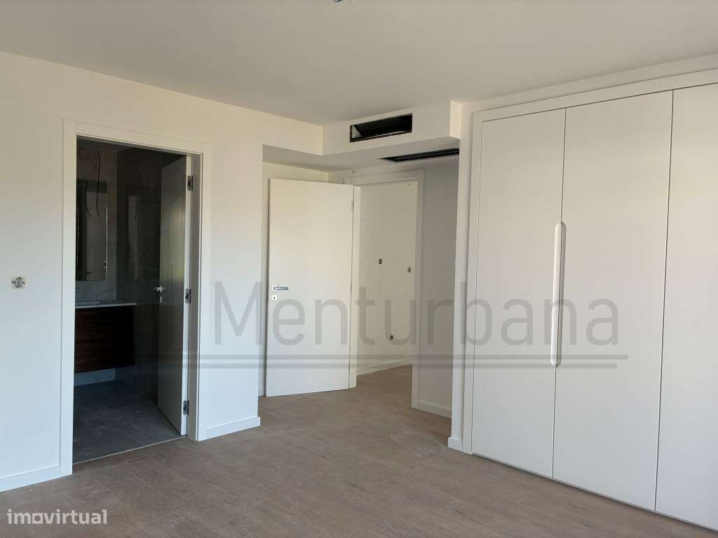 FANTÁSTICA MORADIA COM PISCINA EM MANIQUE - CASCAIS-54