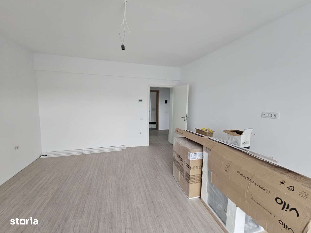 Doua apartamente cu o camera in acelasi bloc. ideal pentru investitie-5