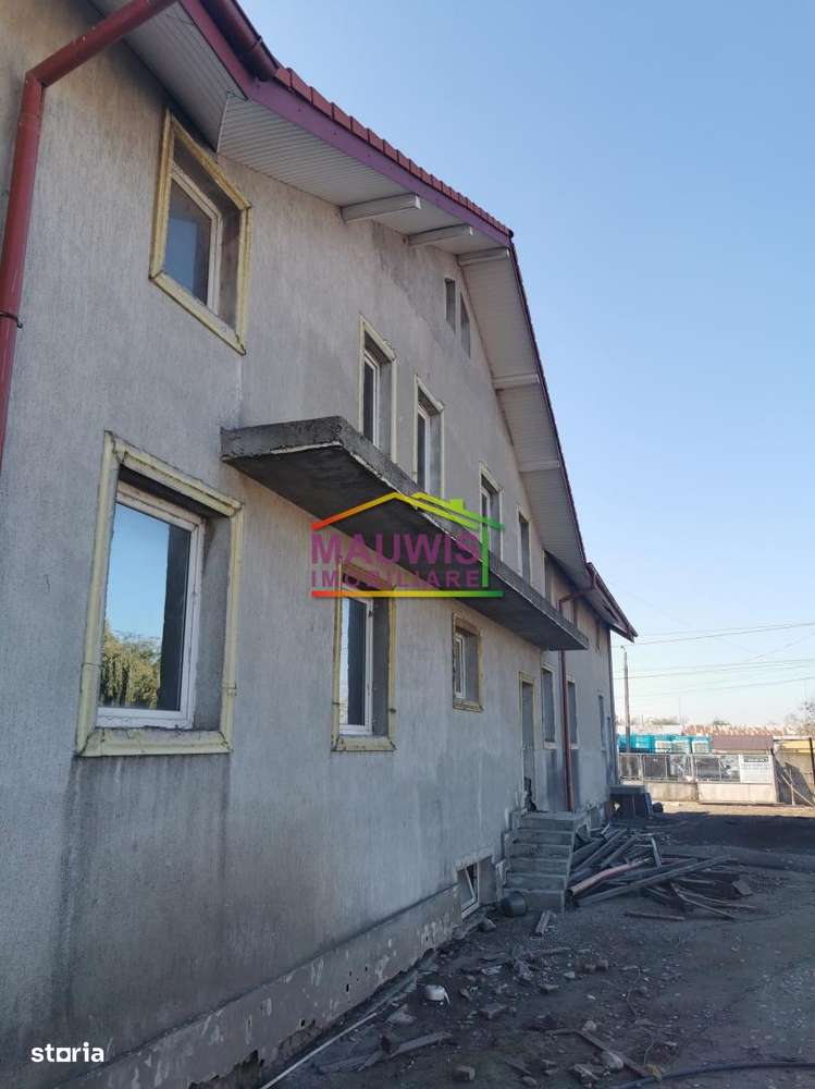 Vand pensiune, d+p+m 12 camere plus 2 garsoniere in Dascalu - Imagine principală: 4/13