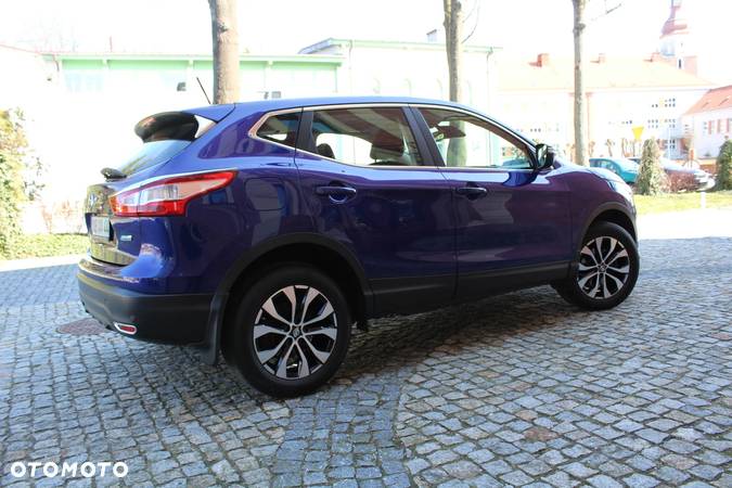 Nissan Qashqai 1.6 DCi N-Connecta - 17