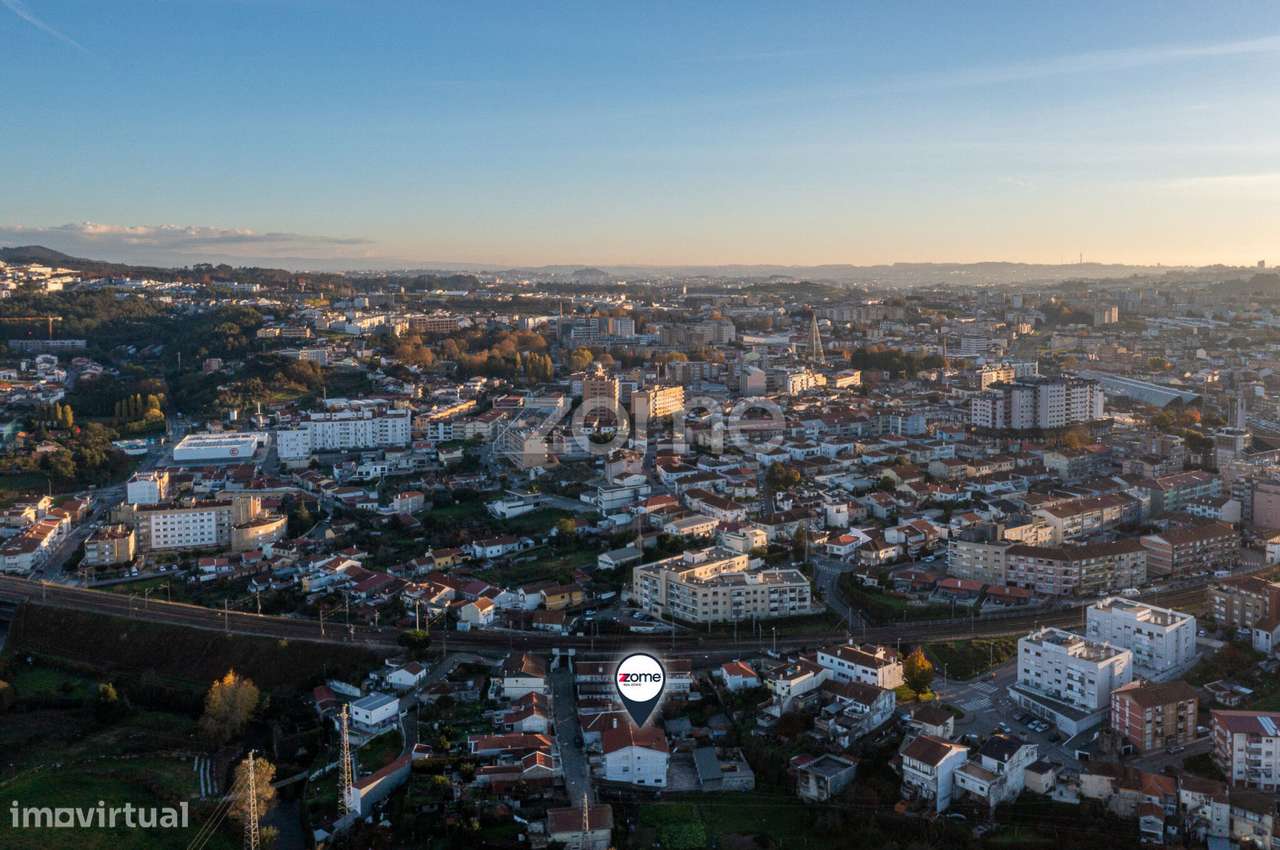 Apartamento T3 em Ermesinde com garagem Box-38