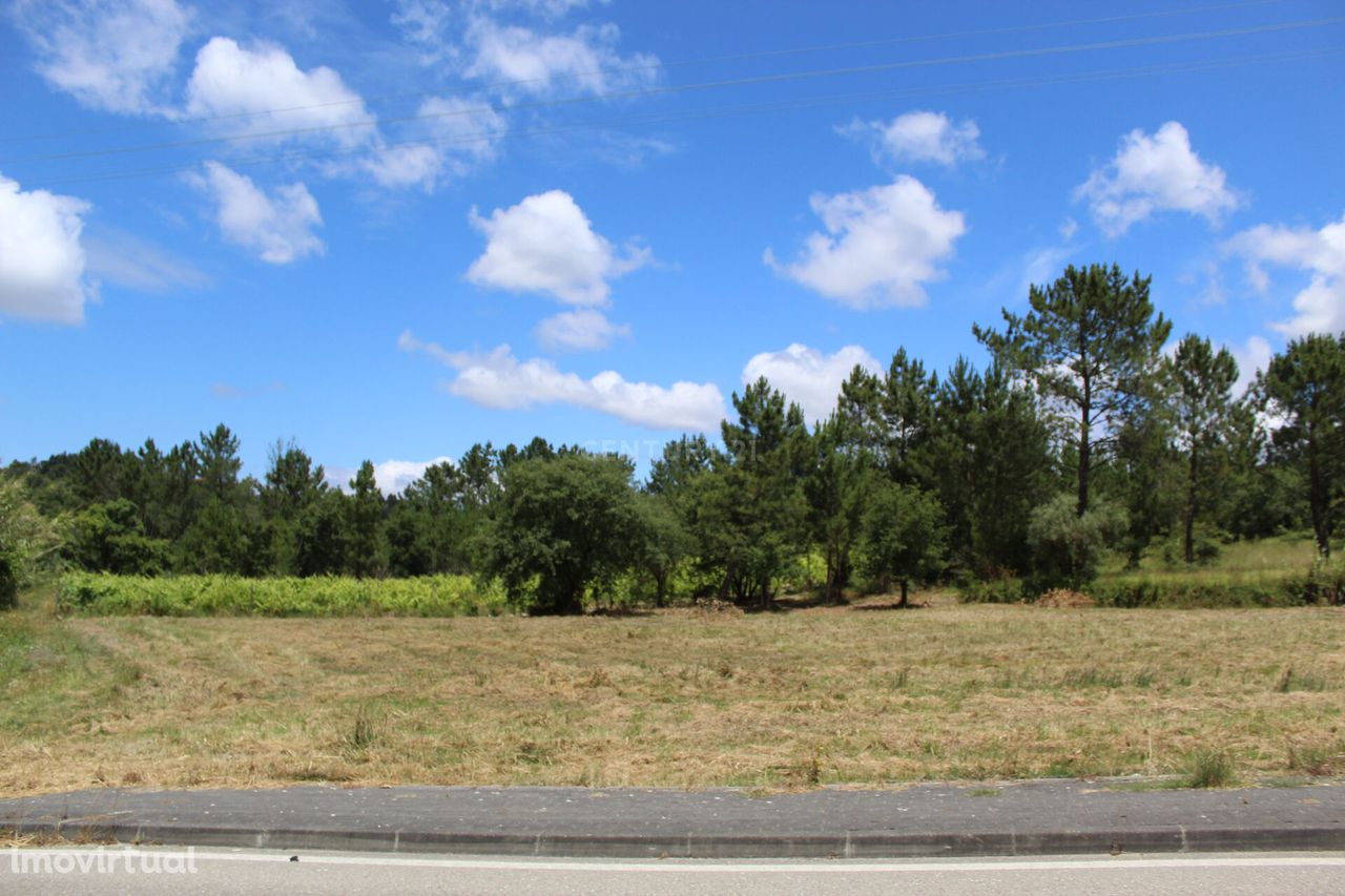 Terreno para construção em Assanha da paz