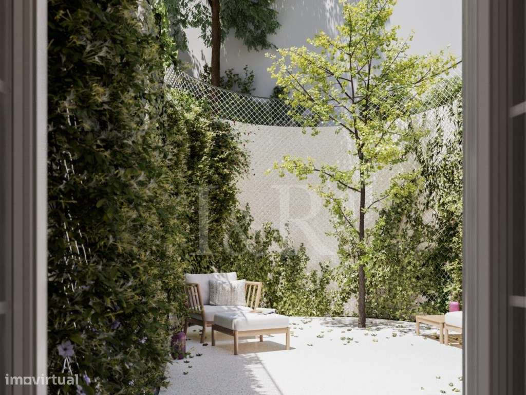 Apartamento T2 duplex com jardim, junto à Av. Liberdade, Lisboa - Grande imagem: 2/30