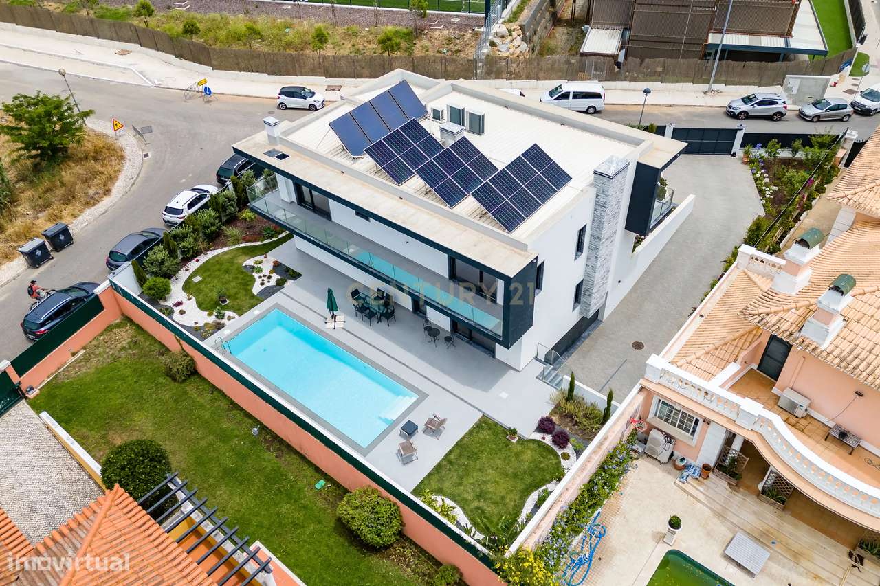 Moradia de Luxo T4 em Birre, piscina aquecida, jardim e garagem - Grande imagem: 1/60