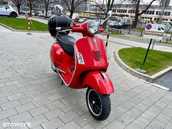 Vespa GTS - 3