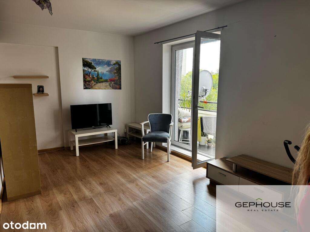 2 pokojowe mieszkanie w doskonałej lokalizacji - Pełny obrazek: 2/12