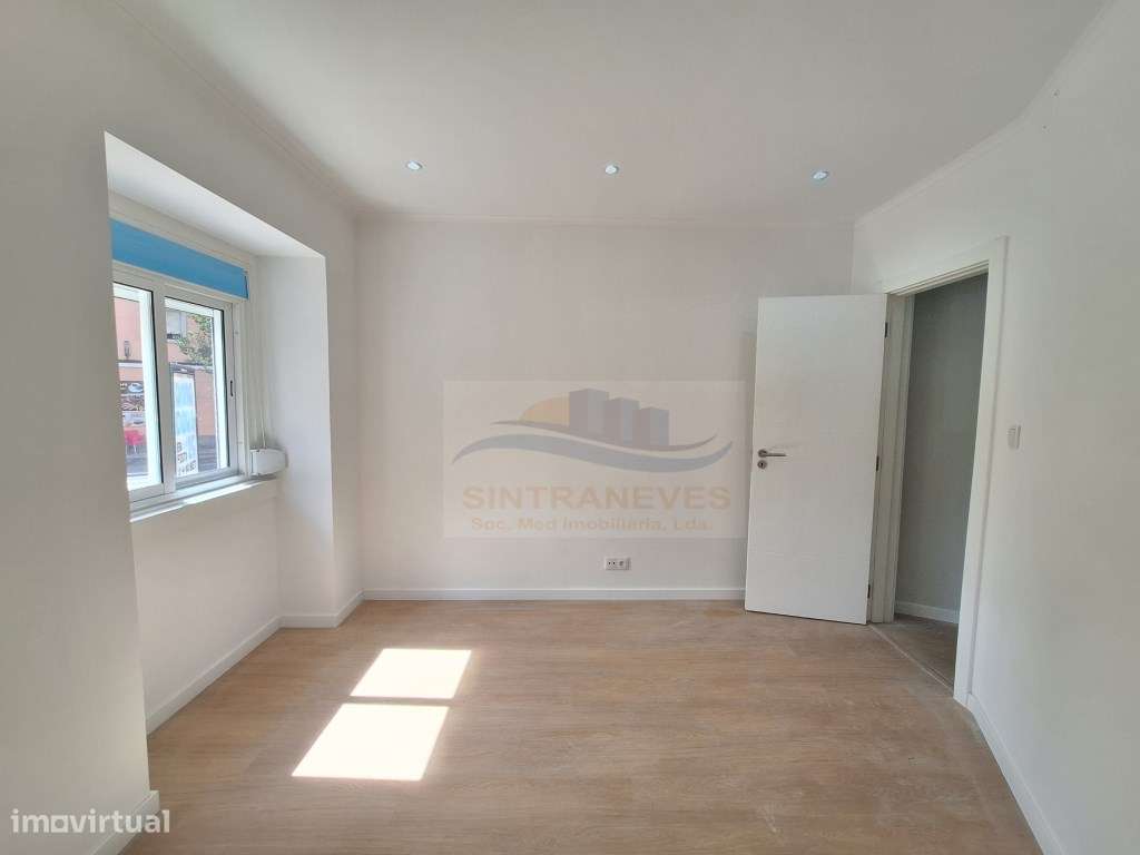 T2 na Mina totalmente remodelado com logradouro partilhado - Grande imagem: 5/16