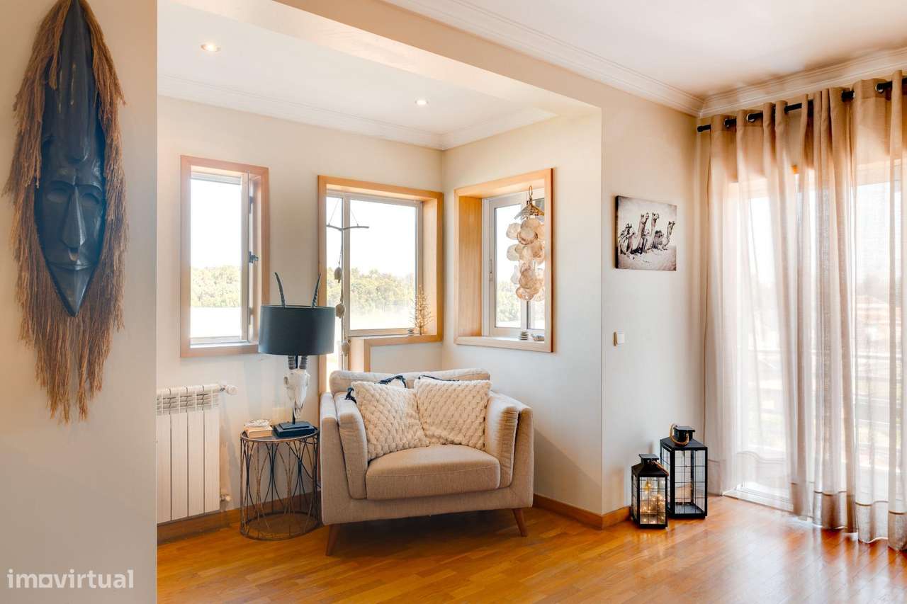 Duplex T3 de três frentes com sótão de serões em família e...-3