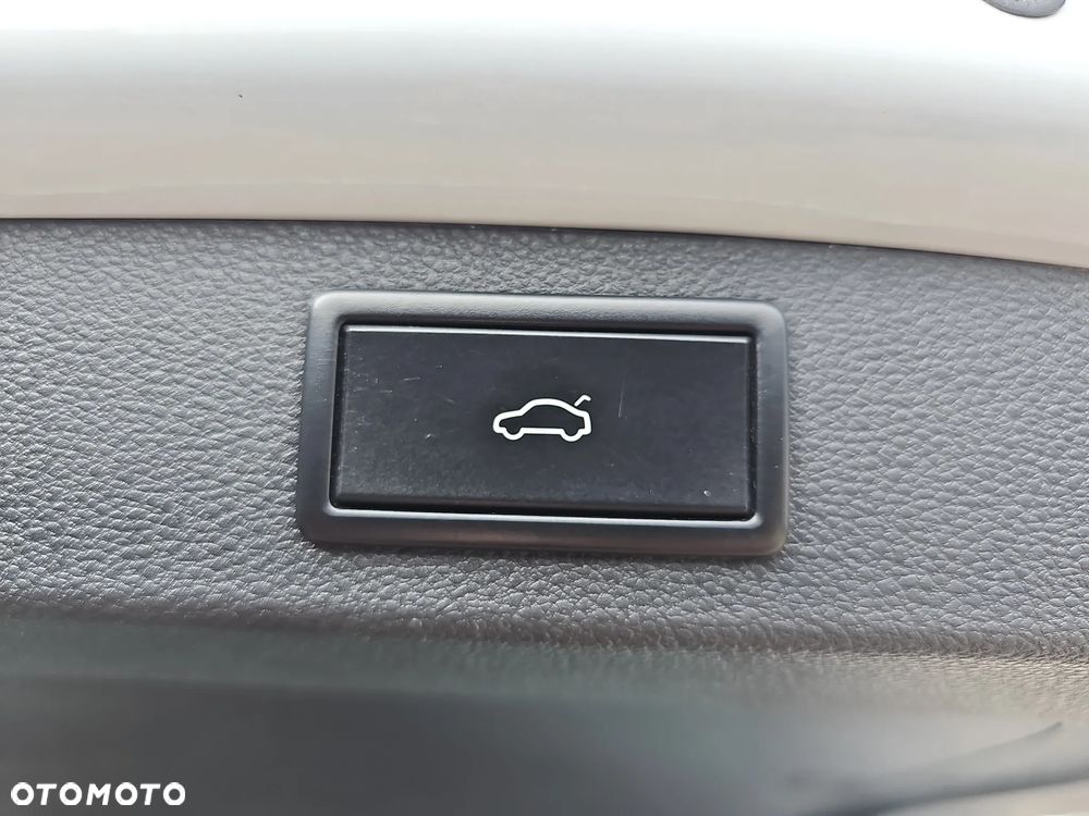 Skoda Kodiaq SCOUT 7.os / Bezwypadkowy / Pierwszy właściciel / Serwis ASO/ FV-23%