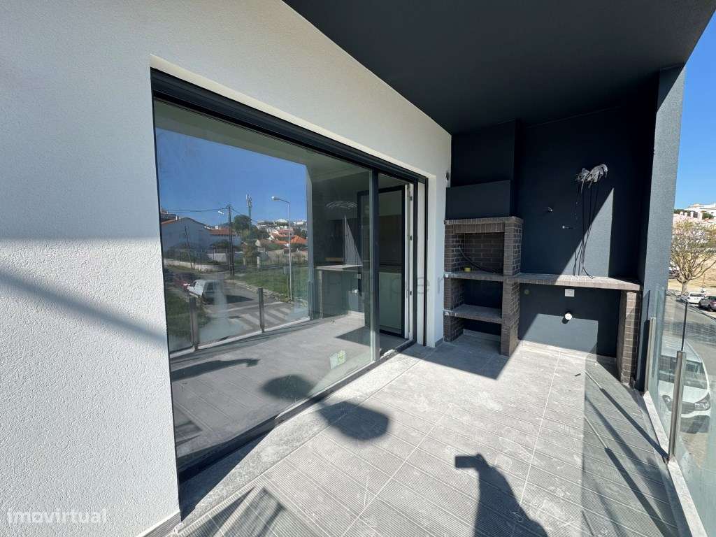 Apartamento T2 Quinta Santa Teresa Parqueamento Arrecadação-7