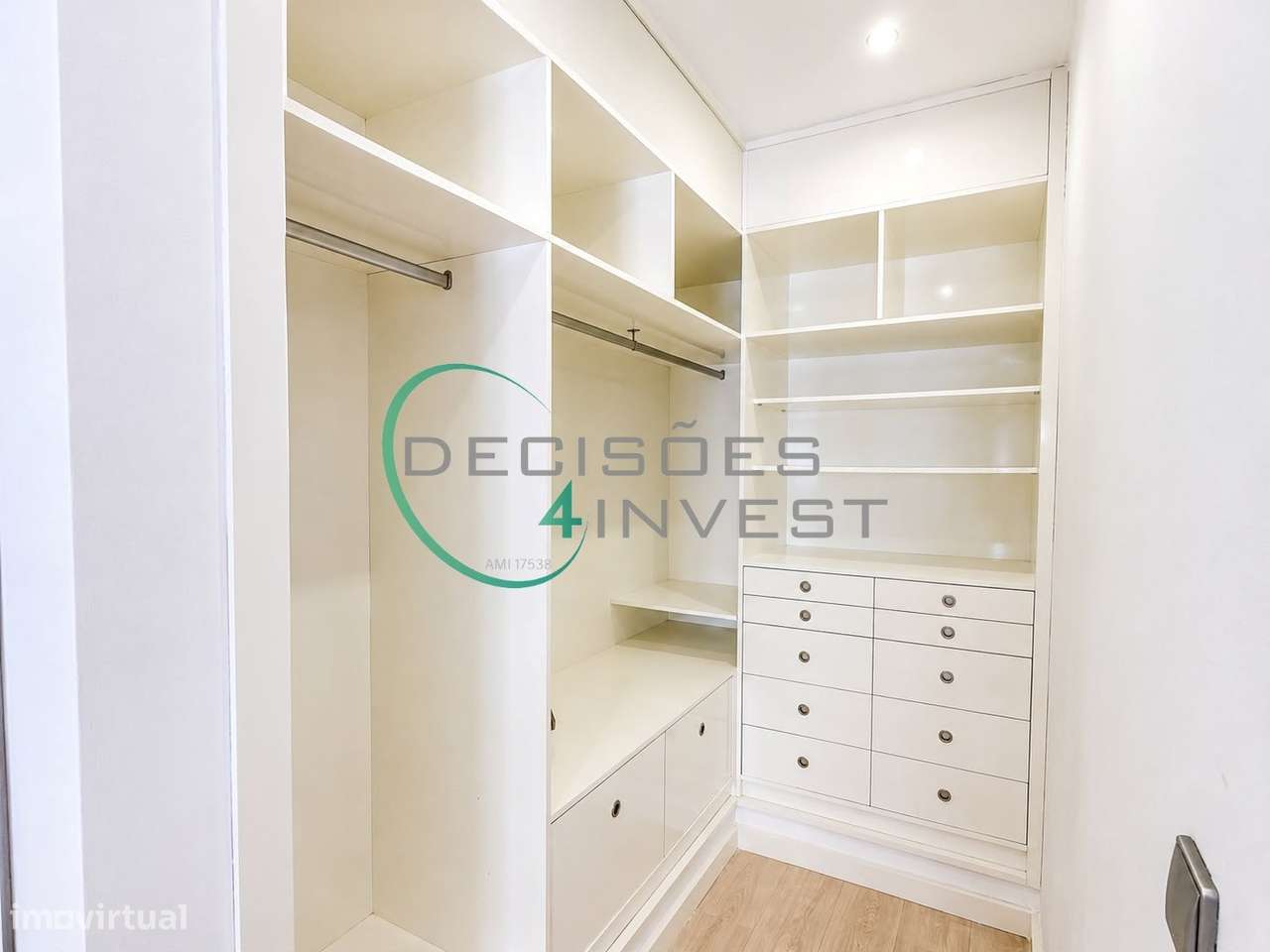 Apartamento T2 com Terraço, Garagem e Arrumos – Forca, Aveiro-8