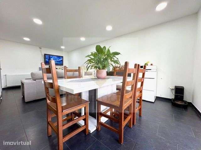 Apartamento T3 Renovado em Mozelos-6