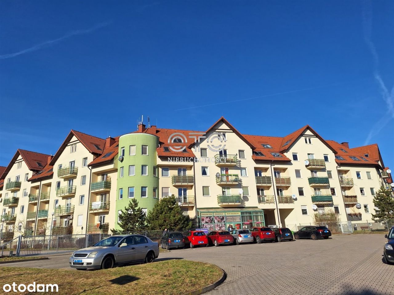 Osobna kuchnia|Dwustronne|Balkon|Parking