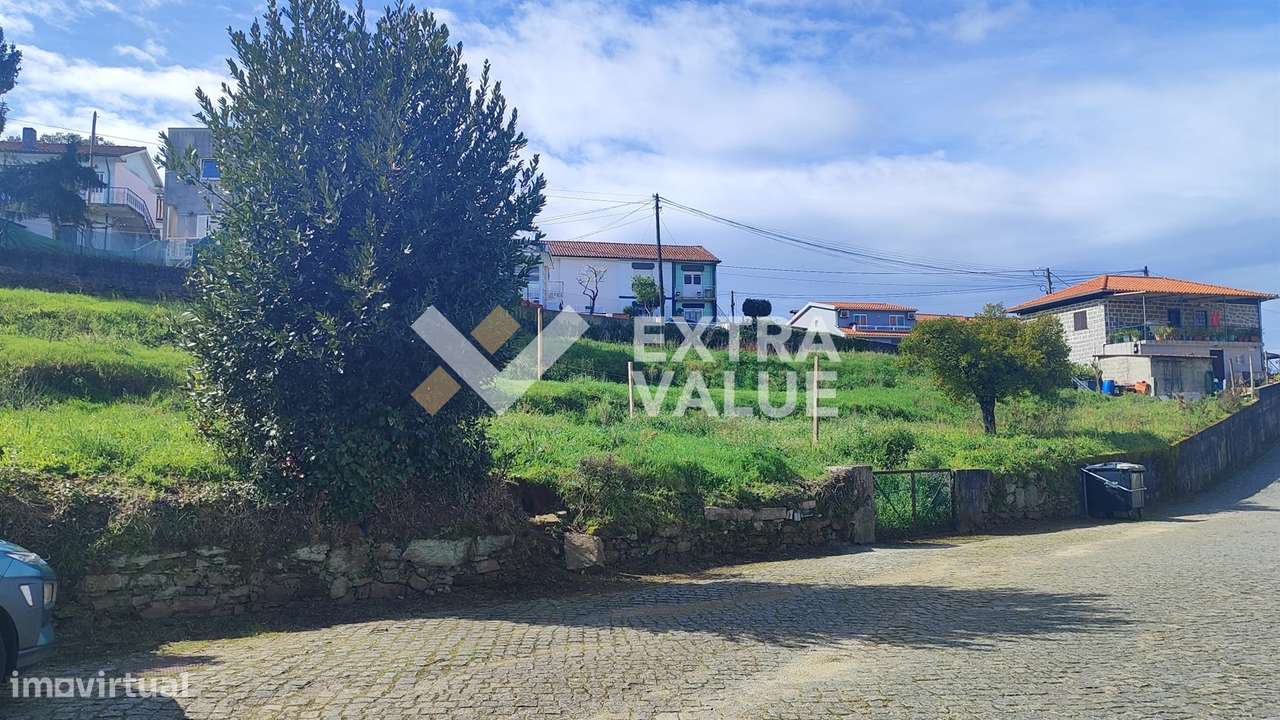 Lote de Terreno  Venda em Nogueira, Fraião e Lamaçães,Braga-4
