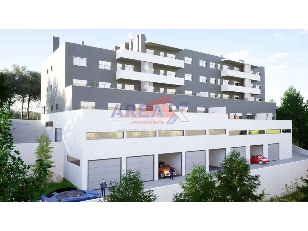 Fração D - Sub-cave - Garagem box com 93,10m2. Encontra-se ocupada ... - Grande imagem: 5/6