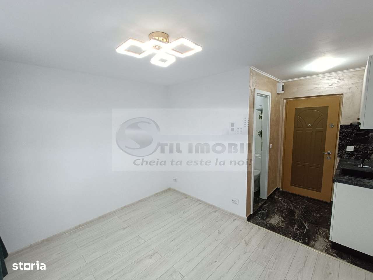 Garsonieră modernă – Nicolina • 34.900 € negociabil - Imagine principală: 5/7