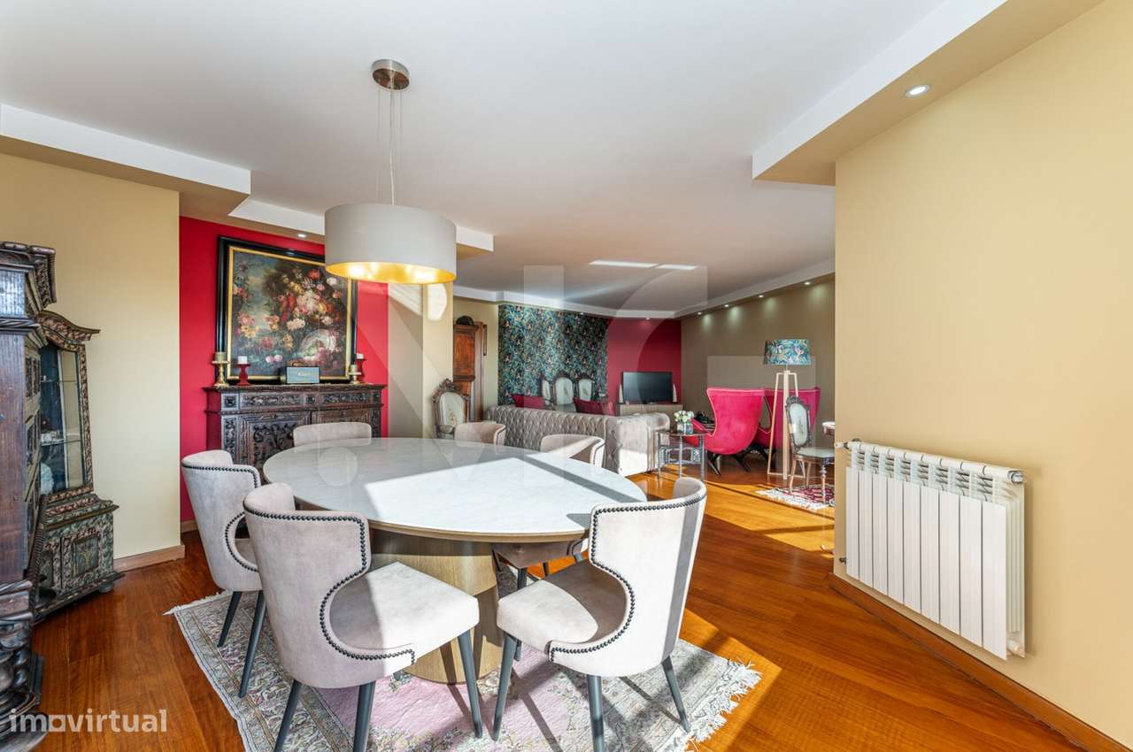 T3 Centro Matosinhos,Condomínio fechado,com varandas, garagem,arrumos-12