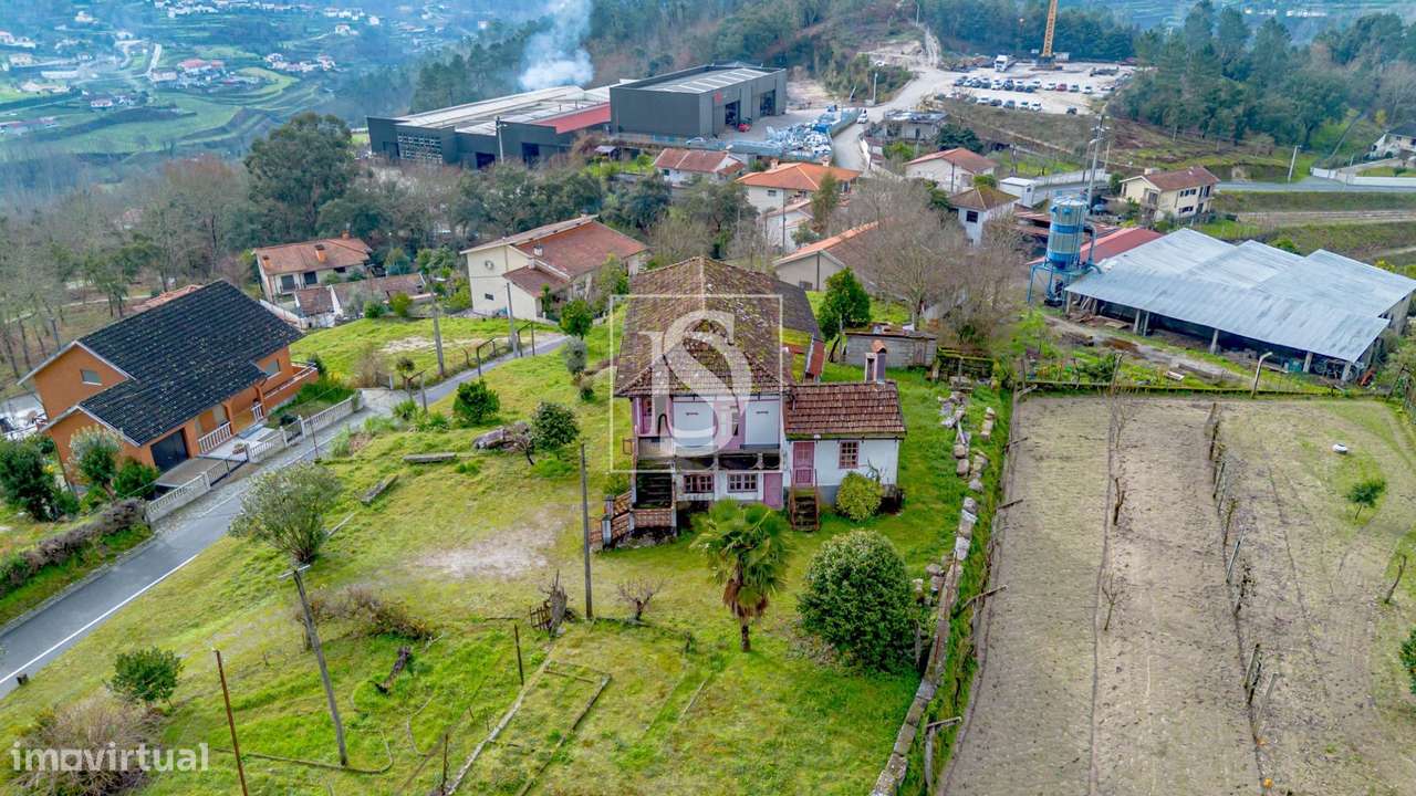 Moradia T3 em Fridão, Amarante-42