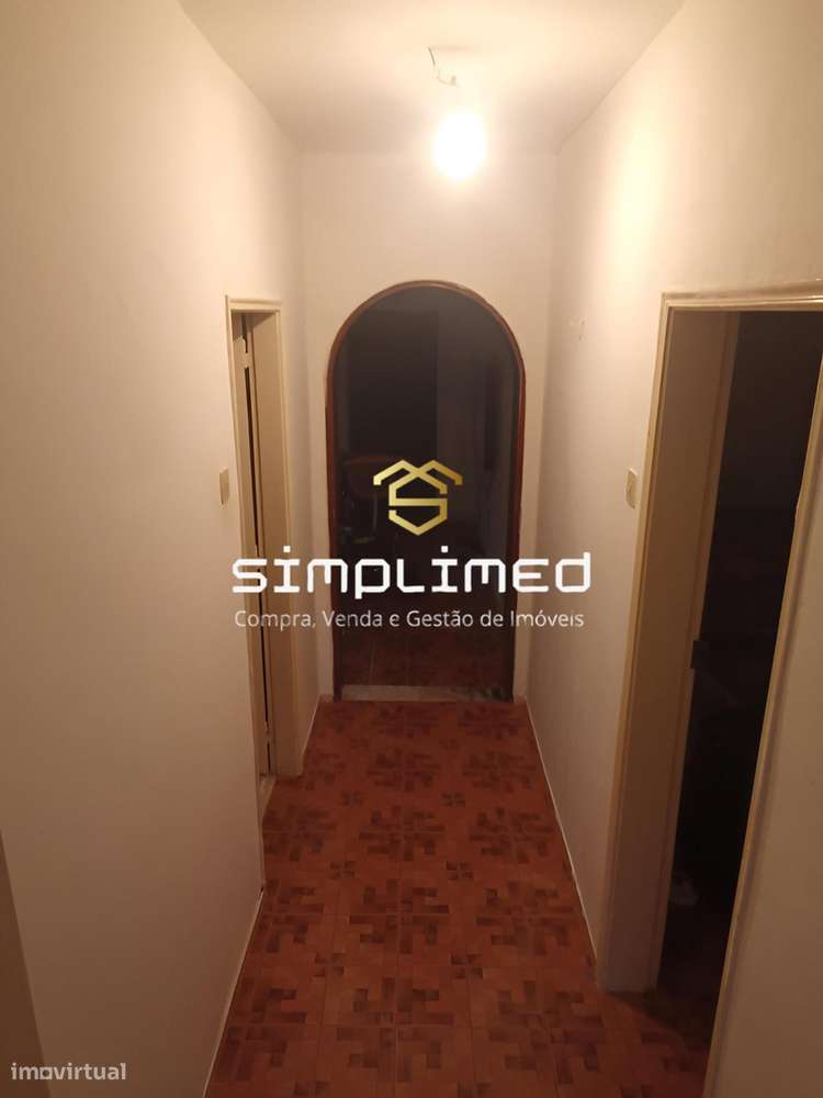 Moradia T2 localizada em Tomar com Logradouro-11