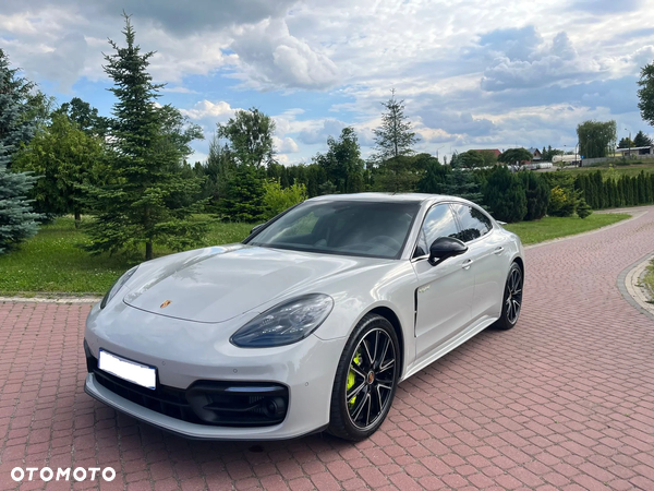 Porsche Panamera 4S E-Hybrid - 4