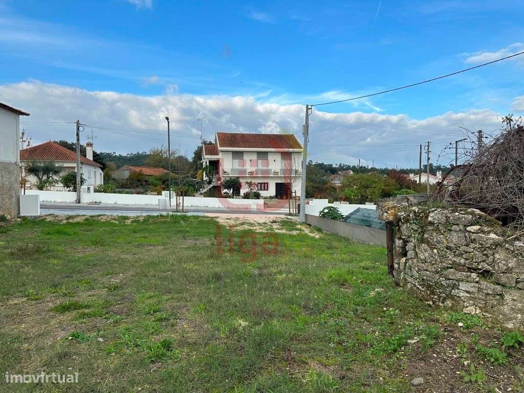 Terreno com Viabilidade de Construção - Ourém!-7