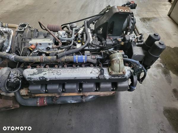 Silnik leżący OM457hLA III autobus Mercedes - 2