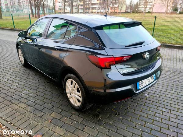 Opel Astra 1.6 D (CDTI) Start/Stop Dynamic - 4
