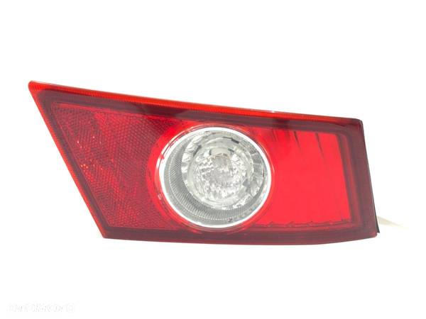 LAMPA TYŁ PRAWA WEWNĘTRZNA CHEVROLET EPICA (KL1_) 2004 - 2011 2.0 D 110 kW [150 KM] olej napędowy - 1