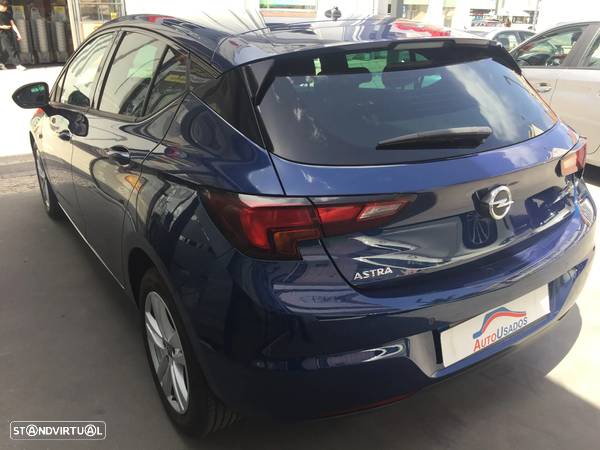 Opel Astra 1.2 T GS Line S/S - 12