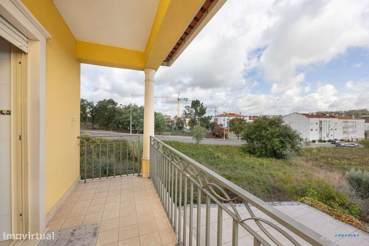 ANG1692 - Andar Moradia T4 para Venda em Pombal-30