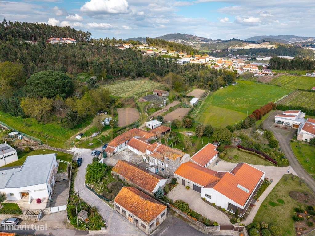 Quinta com Potencial de Expansão | Lordelo - Guimarães-10