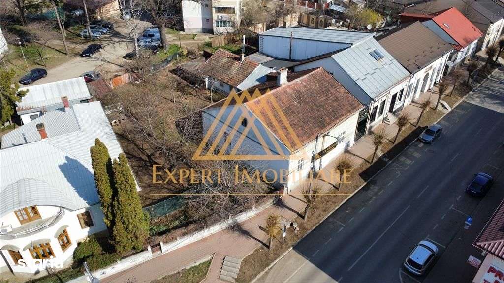 Casa centrala acces la doua strazi cu 751 mp , pret fix, rate sau inch - Imagine principală: 3/12