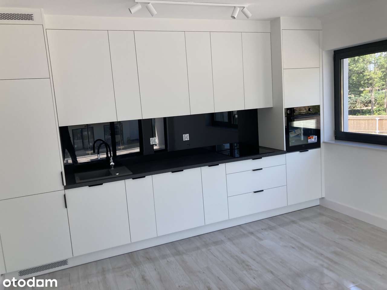 Nowe wykończone pod klucz. Winda, niskie koszty utrzymania. TOP!!!-13