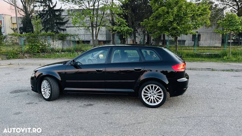 Audi A3 2.0 TDI Sportback DPF S tronic S line Sportpaket - 9