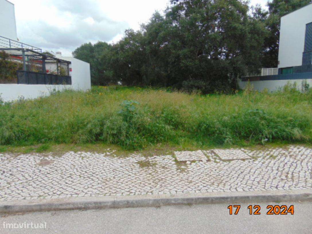 Land for sale in Alcochete, Portugal — €197,000