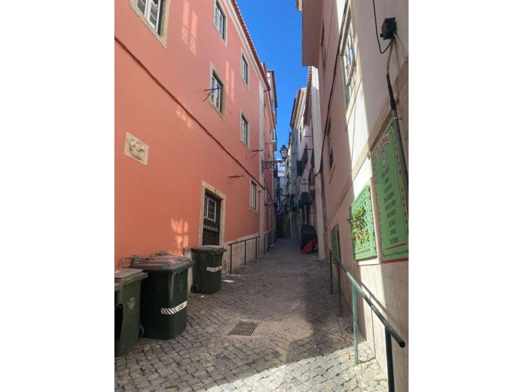 Apartamento Duplex com Licença de Alojamento Local em Alfama-30