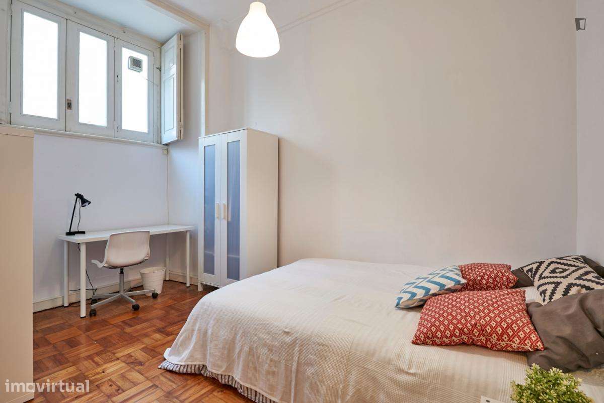 Quarto - localizado em Alameda Lisbon - Grande imagem: 4/10