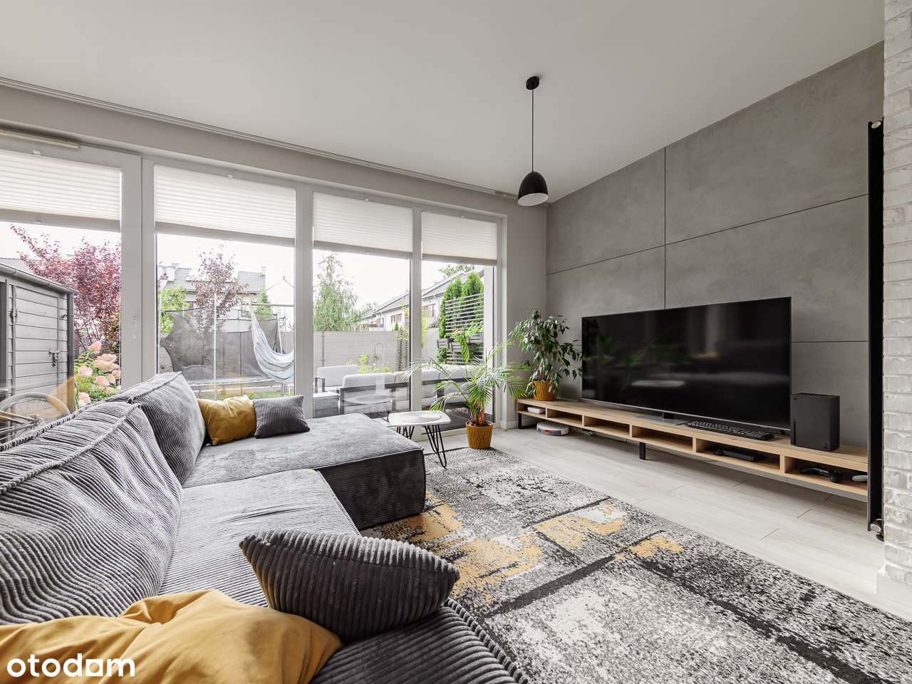 Piaseczno, Wysoki Standard! dwa miejsca postojowe, balkon, ogród-0