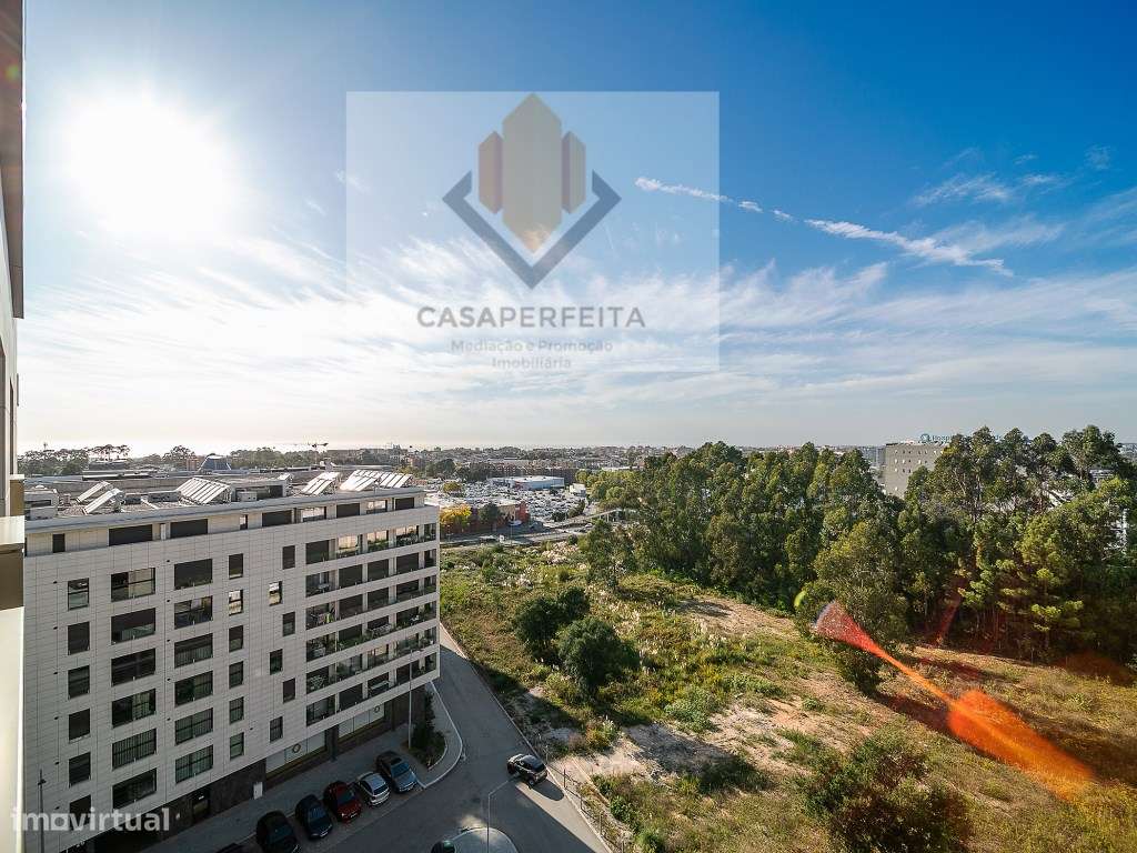 Apartamento T2 de Luxo com Varanda, Lugar de Garagem e Arrumo - Jun...-15