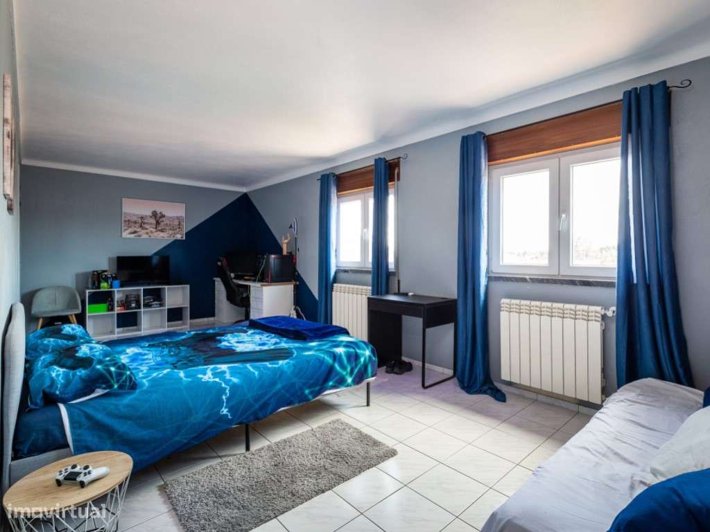 Moradia T4 individual em Vieira de Leiria-13