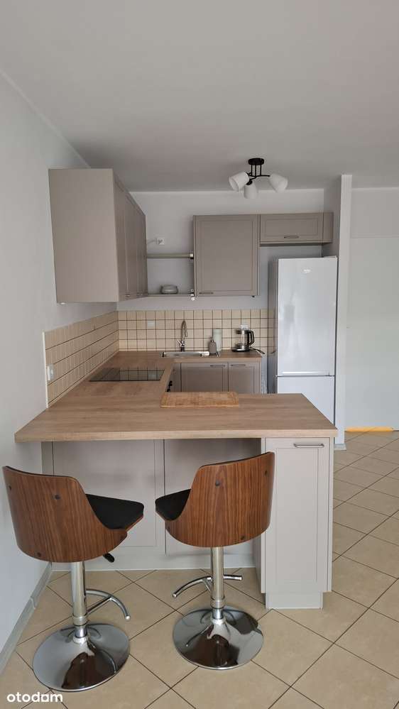 Przestronne i jasne mieszkanie Chartowo Tower 8 piętro - Pełny obrazek: 2/14