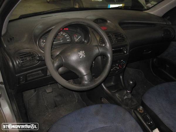 Peugeot 206 1.9D de 2000 para peças - 5