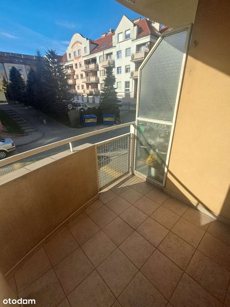 Mieszkanie o powierzchni 45.92m2, balkon, wysoki parter, Os. Korczak-12