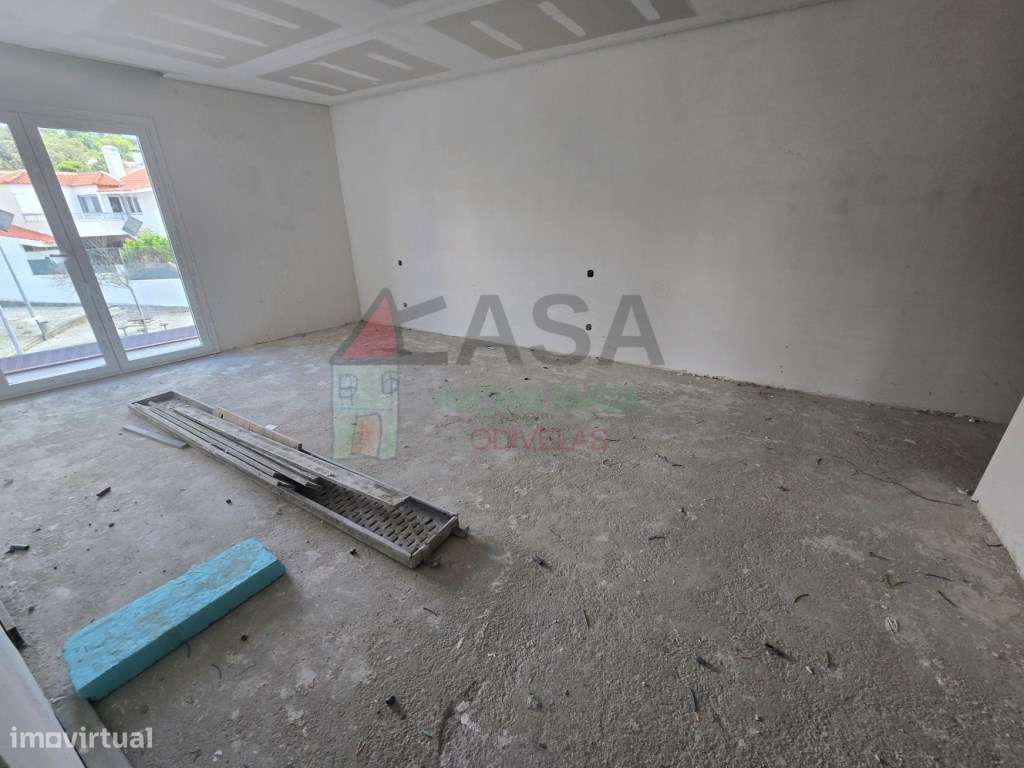 Apartamentos T2 e T3 em Caneças-21