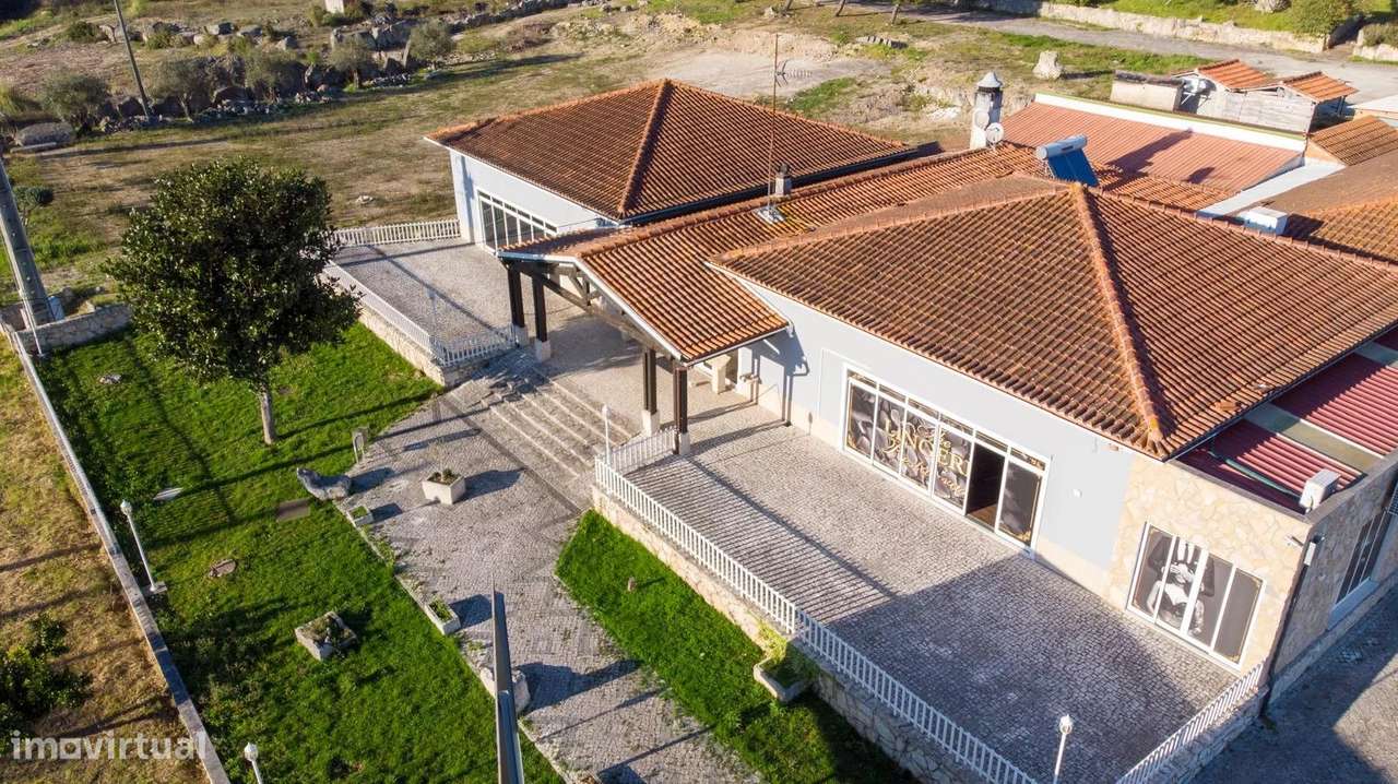 Imóvel de Restauração com Elevado Potencial de Investimento - Grande imagem: 5/14