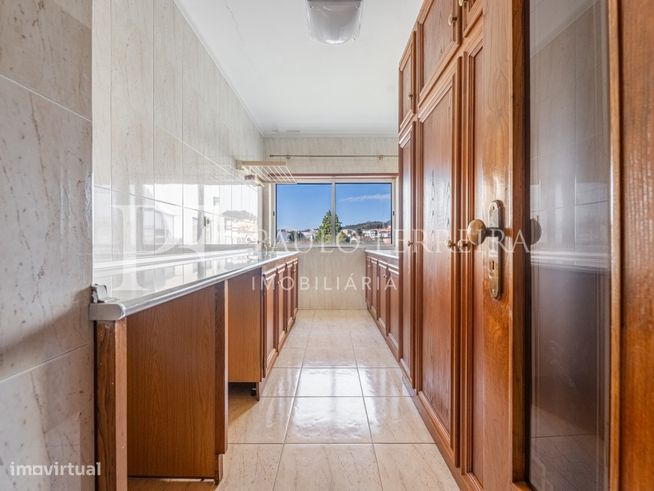 Apartamento T6 no centro de Famalicão-25