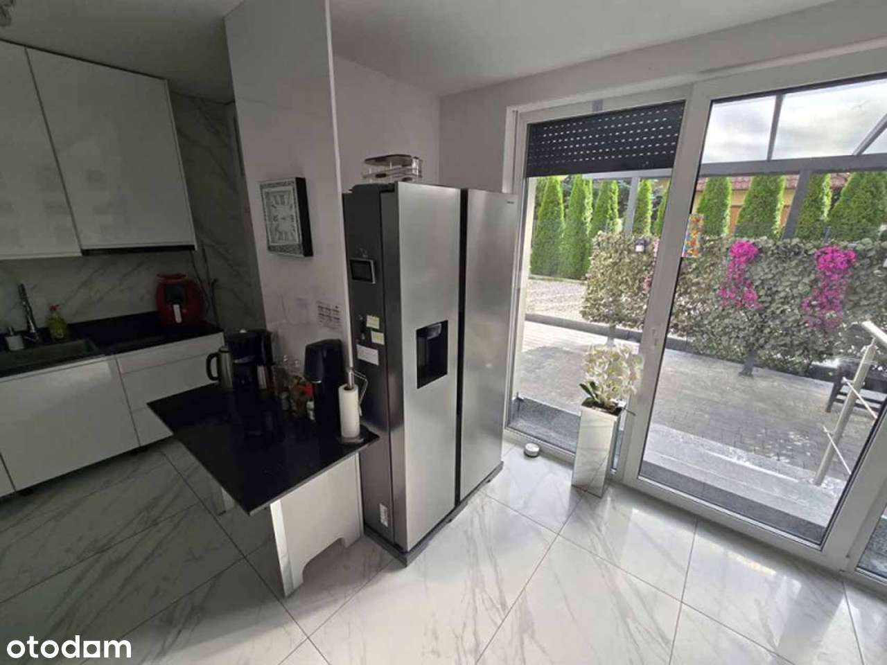 Mieszkanie z ogródkiem na sprzedaż, wysoki standard-3