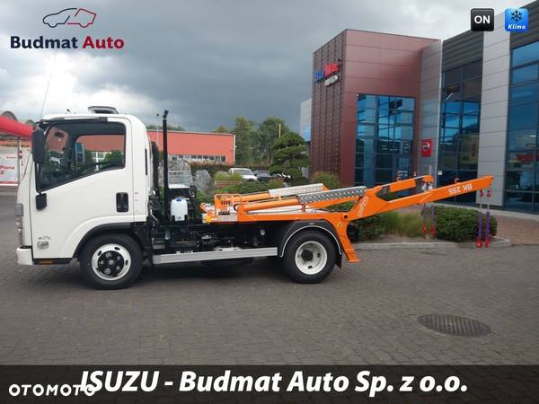 Isuzu M21 TH - 17