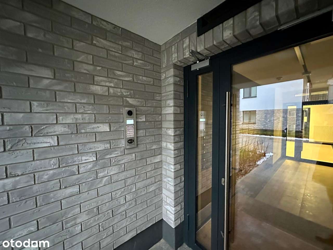 Dwupokojowe mieszkanie z ogródkiem, z systemem Smart Home blisko metra - Pełny obrazek: 2/10